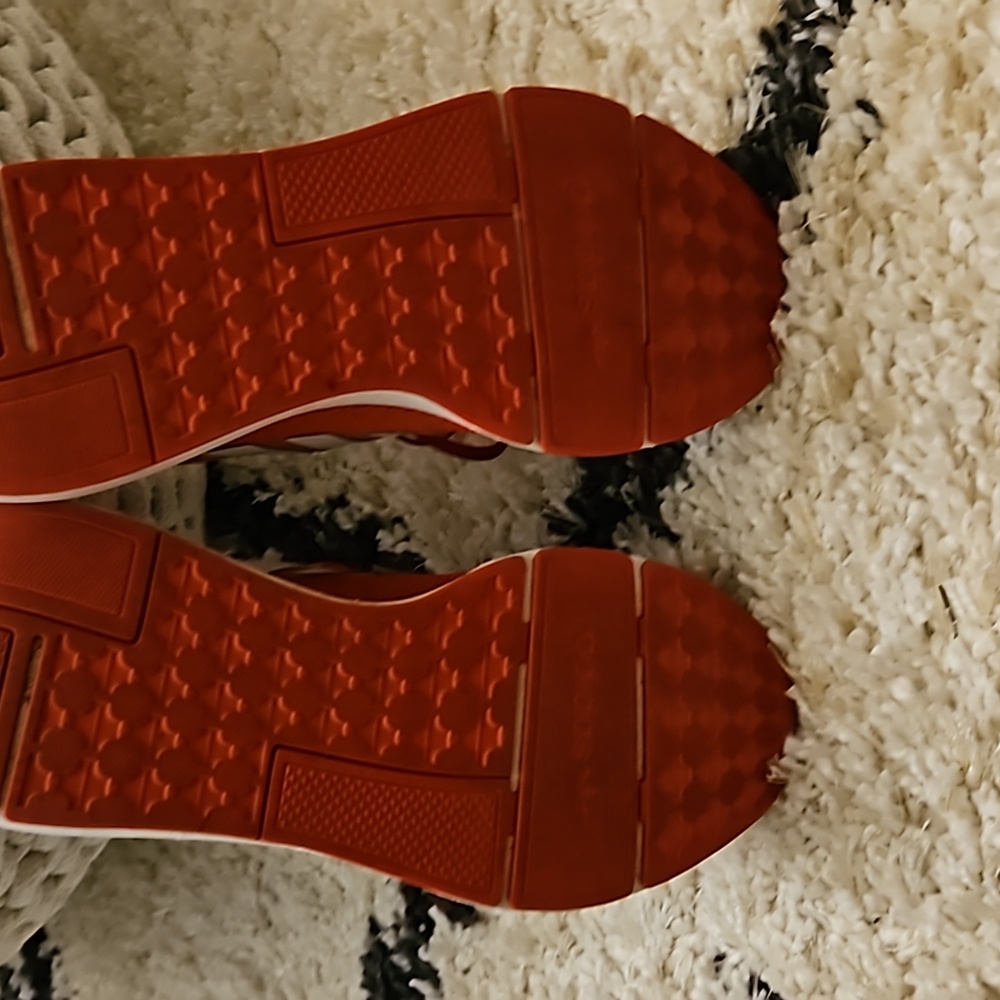 Adidas Swift Run - image 8